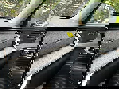 New 2026 Volvo XC90 B6 Ultra image 16