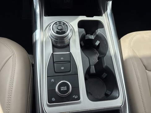 Used 2024 Ford Explorer XLT w/ Equipment Group 202A image 23