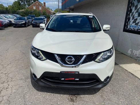Used 2017 Nissan Rogue Sport SV w/ SV Premium Package image 5