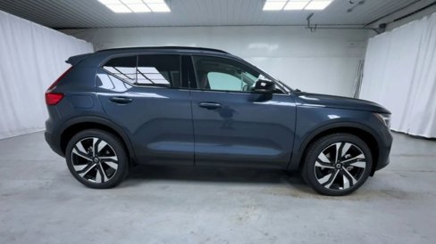 New 2026 Volvo XC40 B5 Plus w/ Protection Package Premier image 17