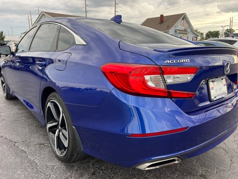 Used 2018 Honda Accord Sport image 5