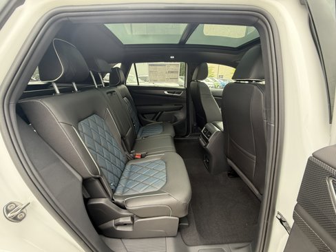 New 2025 Volkswagen Atlas Cross Sport SEL Premium R-Line image 23