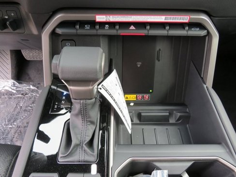 New 2025 Toyota Tundra Limited image 29