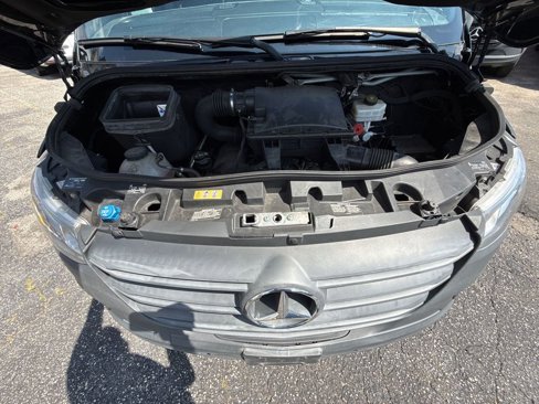 Used 2021 Mercedes-Benz Sprinter 2500 image 36