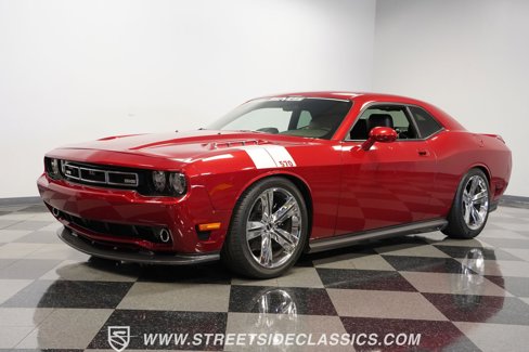 Used 2010 Dodge Challenger R/T w/ Sound Group image 5