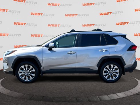 Used 2024 Toyota RAV4 XLE Premium image 2