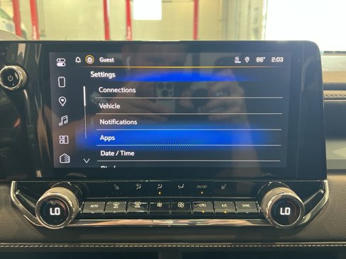 New 2025 Chevrolet Colorado LT w/ LT Convenience Package image 23