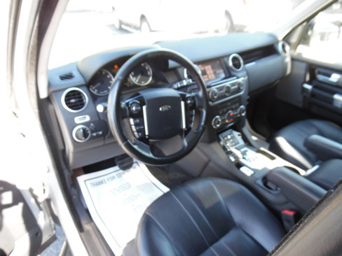 Used 2015 Land Rover LR4 HSE image 11