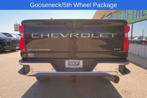 Used 2021 Chevrolet Silverado 3500 LTZ w/ LTZ Plus Package image 7