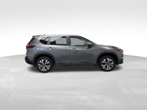 Used 2023 Nissan Rogue SV image 7