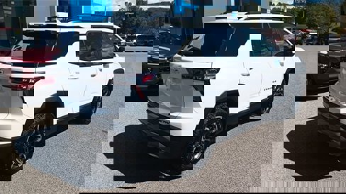 New 2026 Chevrolet Equinox ACTIV w/ Convenience Package III image 3
