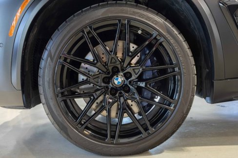 Used 2024 BMW X5 M Competition w/ Executive Package image 25