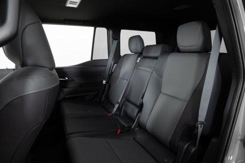 Used 2025 Lexus GX 550 image 17