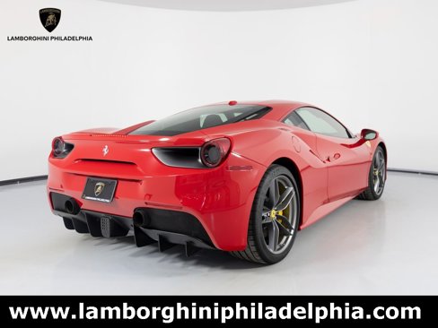 Used 2018 Ferrari 488 GTB image 5