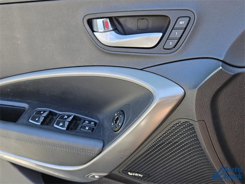 Used 2018 Hyundai Santa Fe Sport w/ Cargo Package image 31