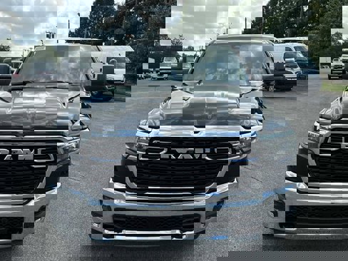 New 2026 RAM 1500 4x4 Crew Cab image 9