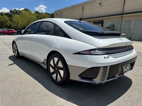 Used 2025 Hyundai Ioniq 6 SE image 7