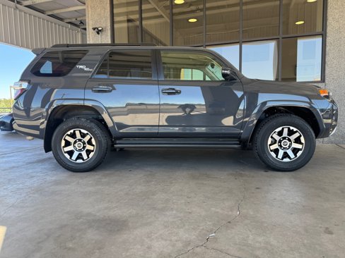 Used 2024 Toyota 4Runner TRD Off-Road Premium image 38