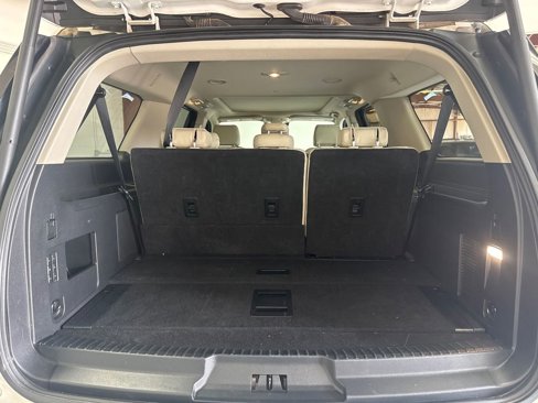 Used 2018 Ford Expedition Max Platinum image 21