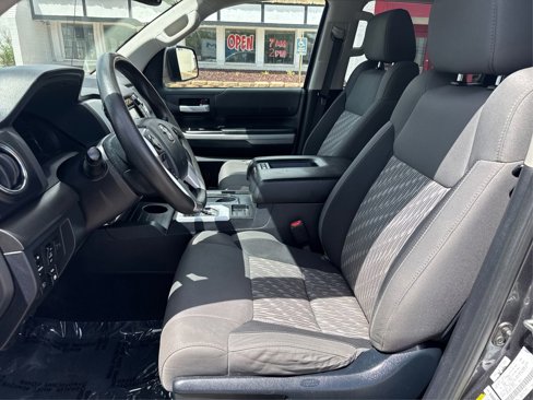 Used 2018 Toyota Tundra SR5 w/ SR5 Upgrade Package image 10