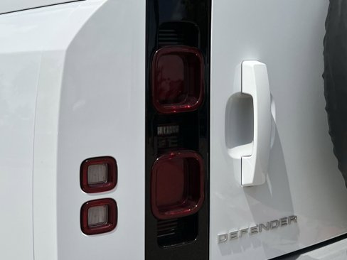 New 2025 Land Rover Defender 130 S image 10
