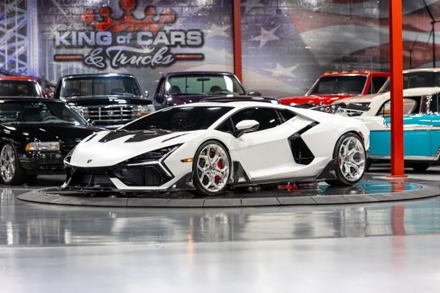 Used 2024 Lamborghini Revuelto image 20