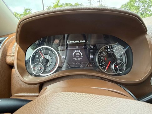 Used 2023 RAM 3500 Laramie image 24