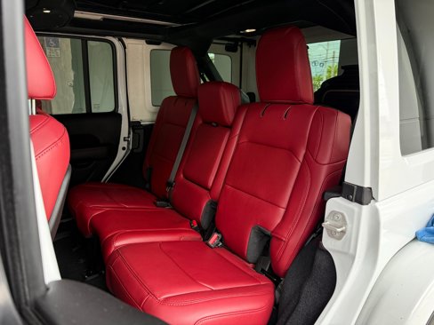 Used 2024 Jeep Wrangler Unlimited Rubicon 392 image 25