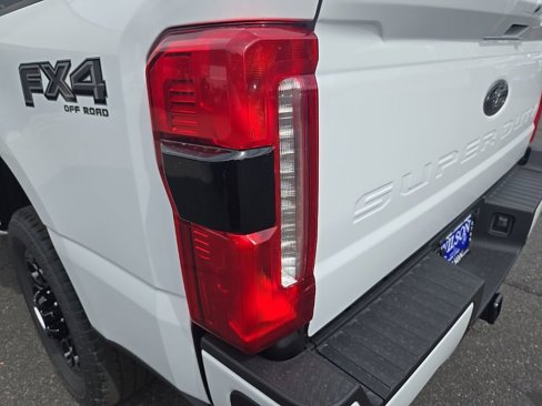 New 2026 Ford F250 Lariat image 36