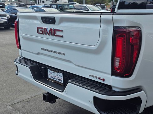 Used 2023 GMC Sierra 3500 AT4 w/ AT4 Premium Plus Package image 15