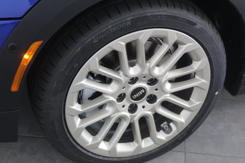 New 2025 MINI Cooper S image 11