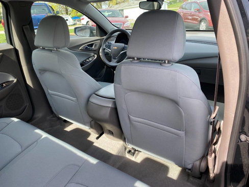 Used 2018 Chevrolet Malibu LS image 26