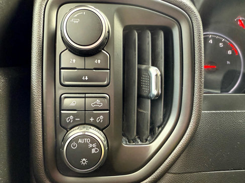 Used 2024 Chevrolet Silverado 2500 Custom w/ Custom Value Package image 25