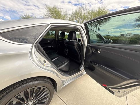 Used 2016 Toyota Avalon Touring image 12