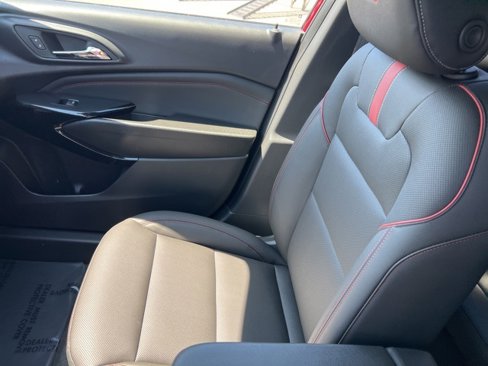 New 2025 Chevrolet Trax RS w/ Driver Confidence Package image 7