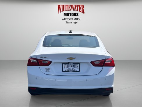 Used 2024 Chevrolet Malibu LS w/ Driver Confidence Package image 4