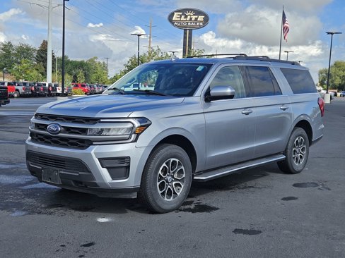 Used 2023 Ford Expedition Max XLT image 3