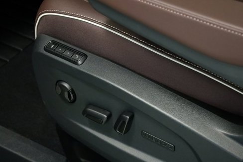 New 2025 Volkswagen ID. Buzz Pro S image 22