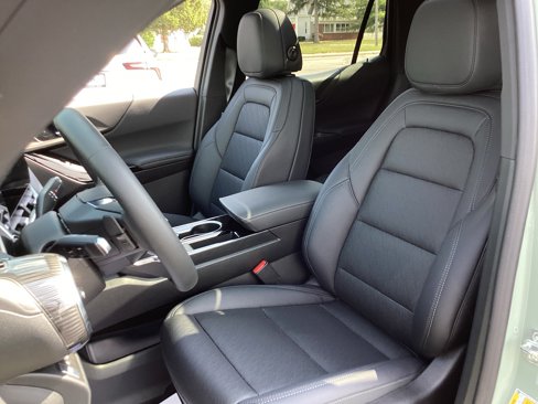 New 2026 Chevrolet Equinox LT w/ Convenience Package II image 29