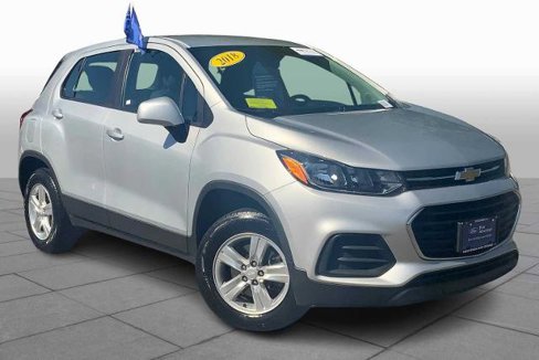Used 2018 Chevrolet Trax LS image 2