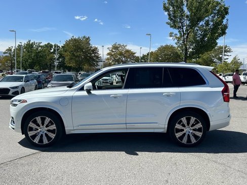 Used 2025 Volvo XC90 T8 Plus w/ Protection Package Premier image 7