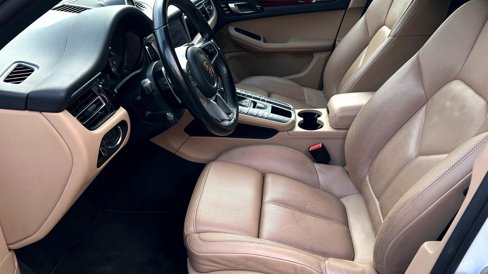Used 2020 Porsche Macan image 9