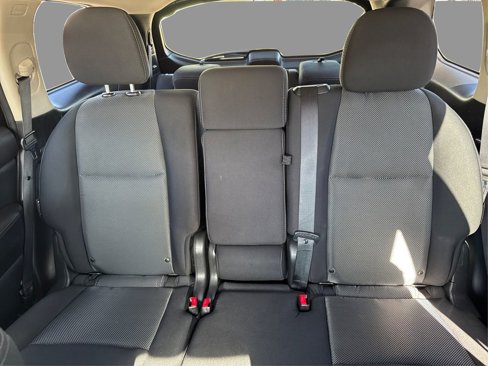 Used 2019 Nissan Pathfinder SV image 15