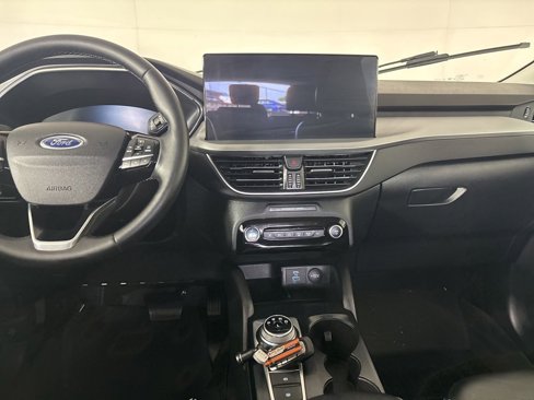 Used 2023 Ford Escape Platinum image 22