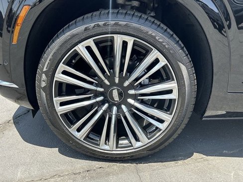 New 2026 Cadillac Vistiq Premium Luxury image 17