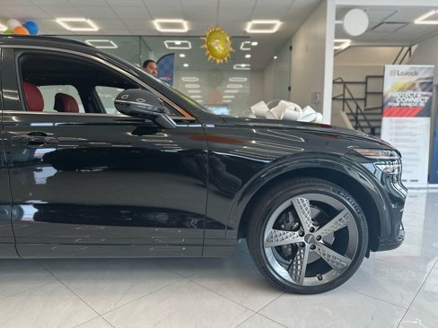 Used 2023 Genesis GV70 2.5T w/ Sport Prestige Package image 9