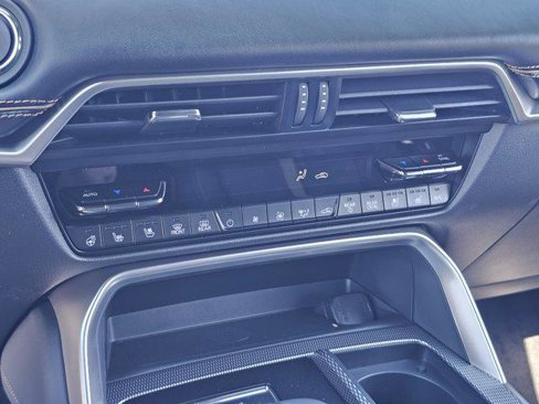 New 2025 MAZDA CX-70 Plug-In Hybrid w/ Premium Plus image 26