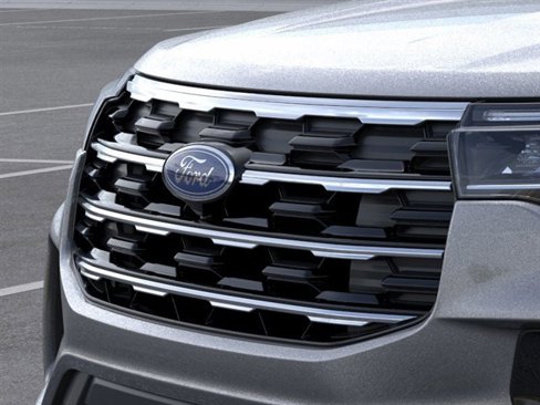 Used 2025 Ford Explorer Active w/ Active Comfort Package image 17