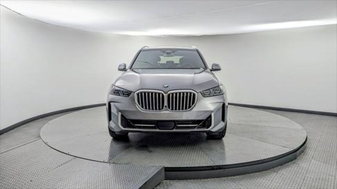 Used 2024 BMW X5 sDrive40i w/ Premium Package image 12