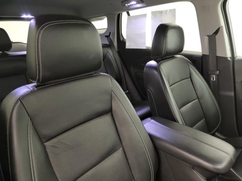 Used 2024 GMC Terrain SLT image 38